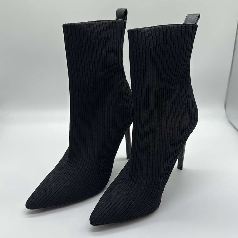 Steve Madden Dianne Ribbed Sock Boots in Black Size 8.5 - Picture 2 of 9